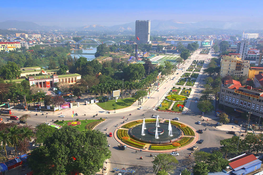 Đưa Thái Nguyên trở thành trung tâm kinh tế công nghiệp hiện đại, thông minh 14 Đến năm 2025, tỉnh Thái Nguyên là một trong những trung tâm kinh tế công nghiệp theo hướng hiện đại, thông minh của vùng Trung du và miền núi Bắc Bộ và vùng Thủ đô Hà Nội.