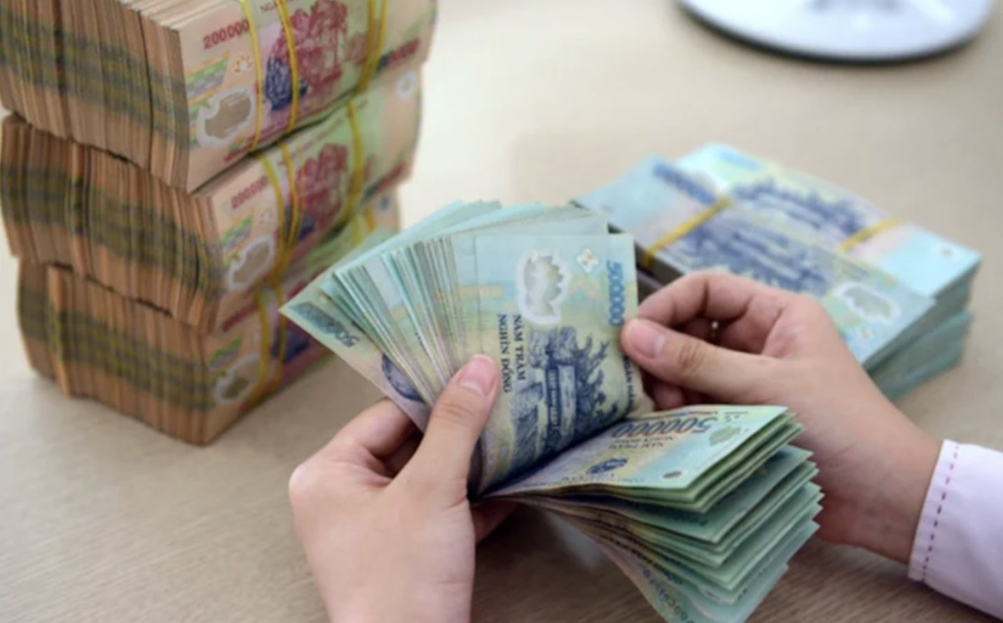 Điều kiện đặc biệt để hưởng lãi suất tiết kiệm 9,5%/năm 1 lãi suất