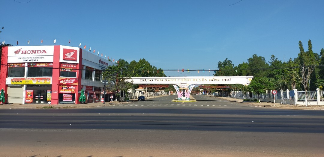 huyen dong phu