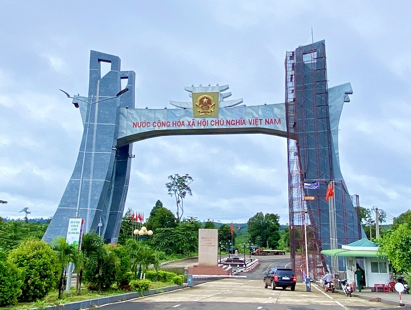 Gia Lai khởi sắc từ hoạt động của khu kinh tế, khu công nghiệp 19 Anh Quoc Mon Cua khau Quoc te Le Thanh